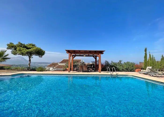 Balconet بيت للعطل خافييا